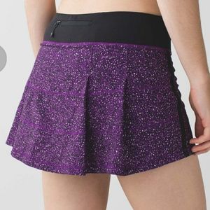 Lululemon Athletica Pace Rival II Skirt size 8